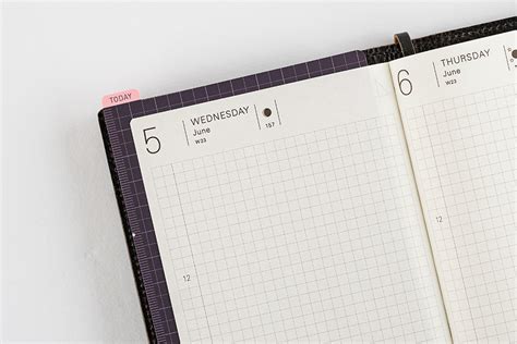 Hobonichi Techo 2024 English Planner Book (January Start).